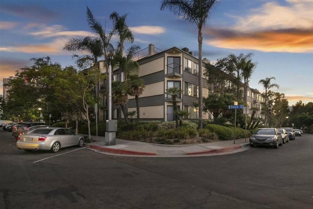 Chic Condo Steps From Petco Park San Diego Exterior photo